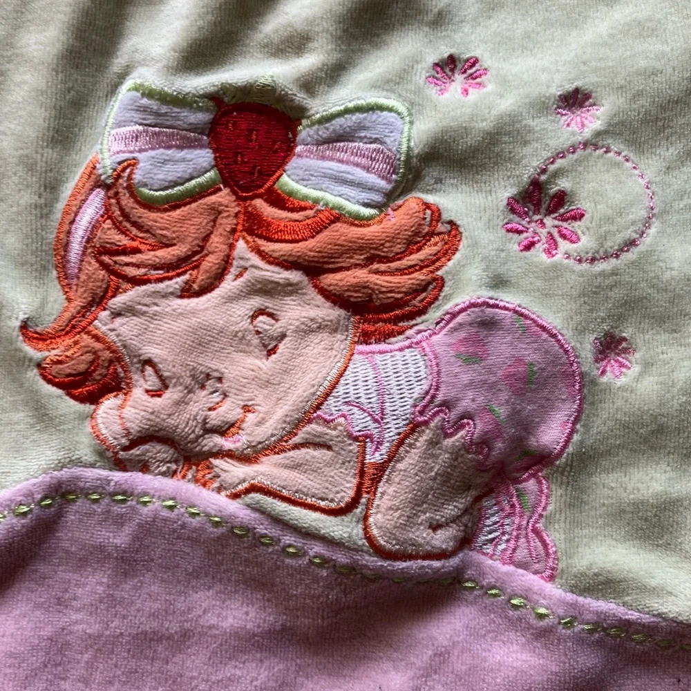 Y2K 2007 Baby Strawberry Shortcake pink and great baby Onesie